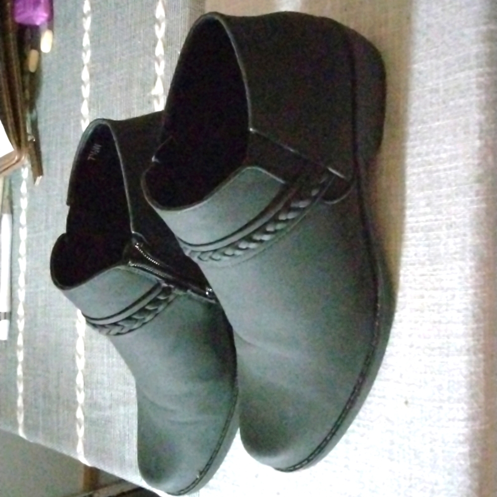 Jalia Comfort Boots
